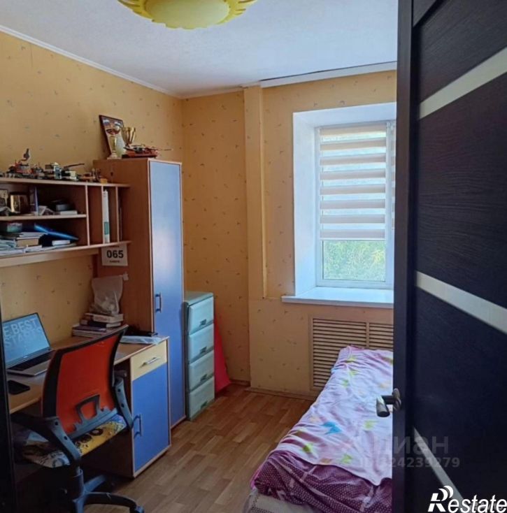 3-комн квартира ул Жарова, 8,  д. 8