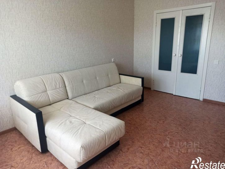 2-комн квартира ул Парижской Коммуны, 19,  д. 19