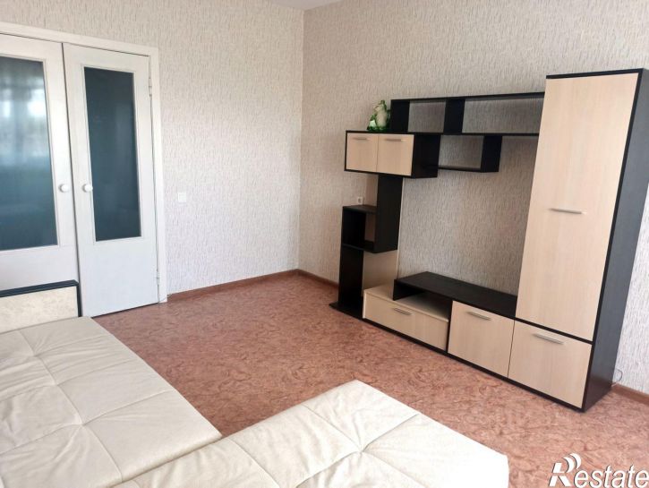 2-комн квартира ул Парижской Коммуны, 19,  д. 19