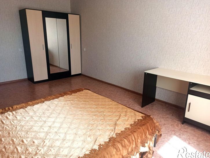 2-комн квартира ул Парижской Коммуны, 19,  д. 19