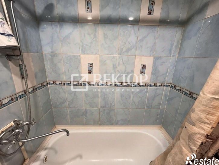 1-комн квартира ул Летчика Захарова, 27,  д. 27