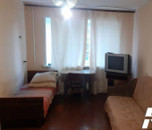 2-комн, 45кв м, этаж 3/5 Островского, 18