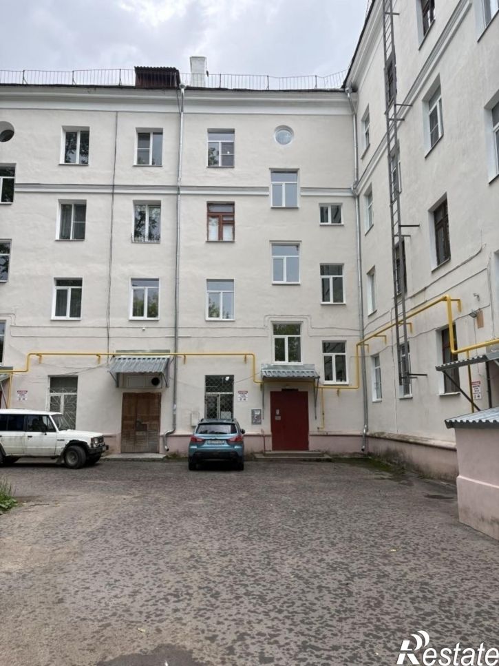 3-комн квартира Суворова ул, 15/16