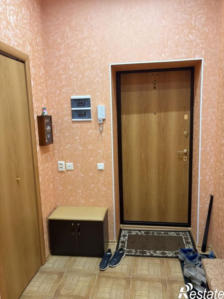 3-комн квартира Суворова ул, 15/16