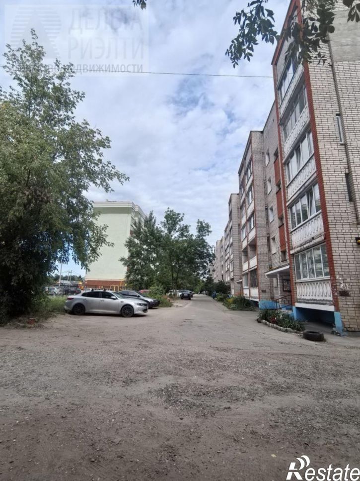 2-комн квартира Генерала Хлебникова ул, 7