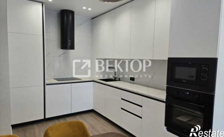 2-комн квартира ул Полка "Нормандия-Неман", 106 2,  д. 106 2,  к. 2