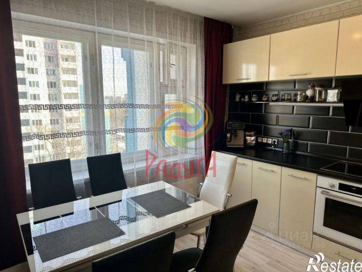 3-комн квартира ул Парижской Коммуны, 41,  д. 41