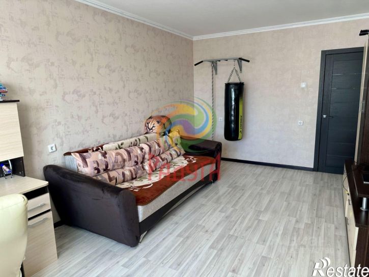 3-комн квартира ул Парижской Коммуны, 41,  д. 41