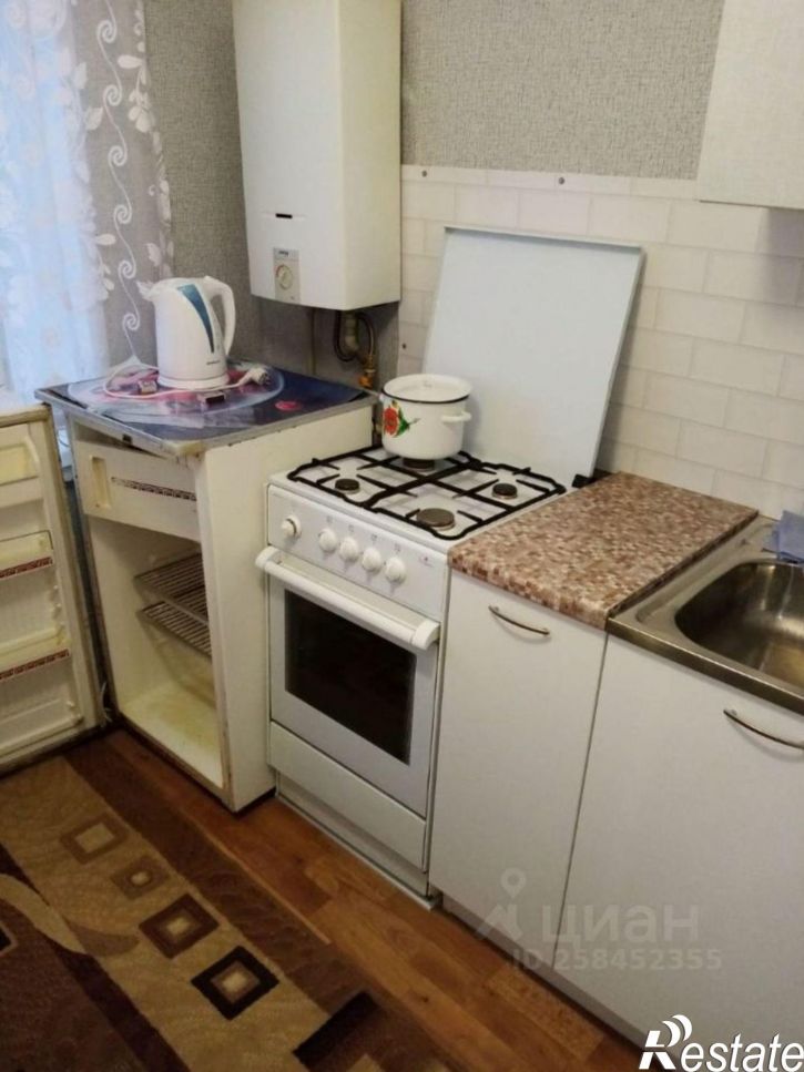 1-комн квартира ул Парижской Коммуны, 15,  д. 15