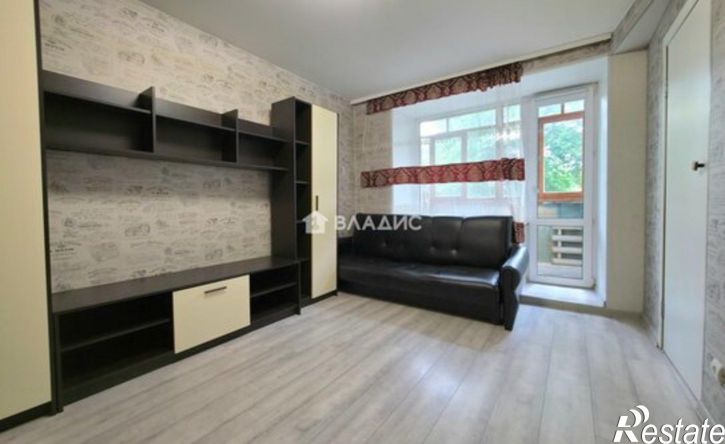 3-комн квартира ул Колесанова, 2,  д. 2