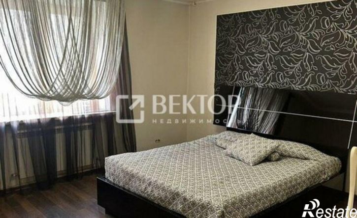 4-комн квартира ул Богдана Хмельницкого, 28,  д. 28