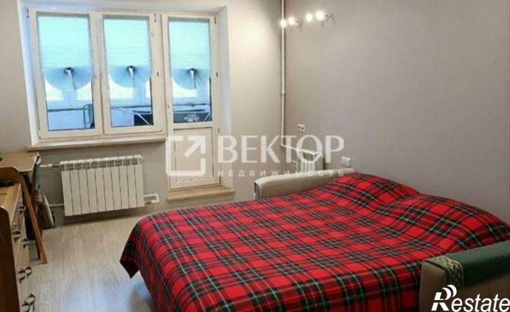 2-комн квартира ул Парижской Коммуны, 41,  д. 41