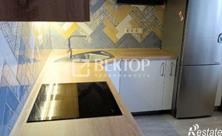 2-комн квартира ул Парижской Коммуны, 41,  д. 41