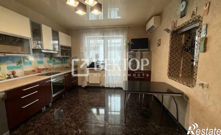 3-комн квартира ул Сакко, 37Б,  д. 37Б