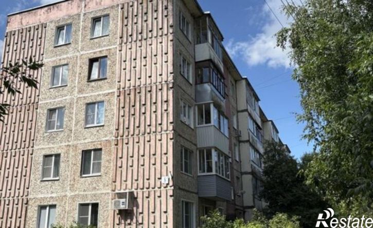 4-комн квартира ул Новосельская, 8А,  д. 8А