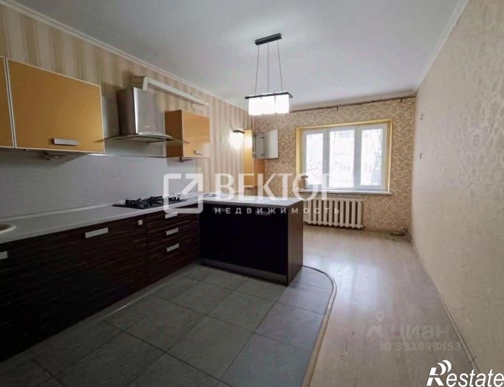 3-комн квартира Педагогический пер, 4,  д. 4