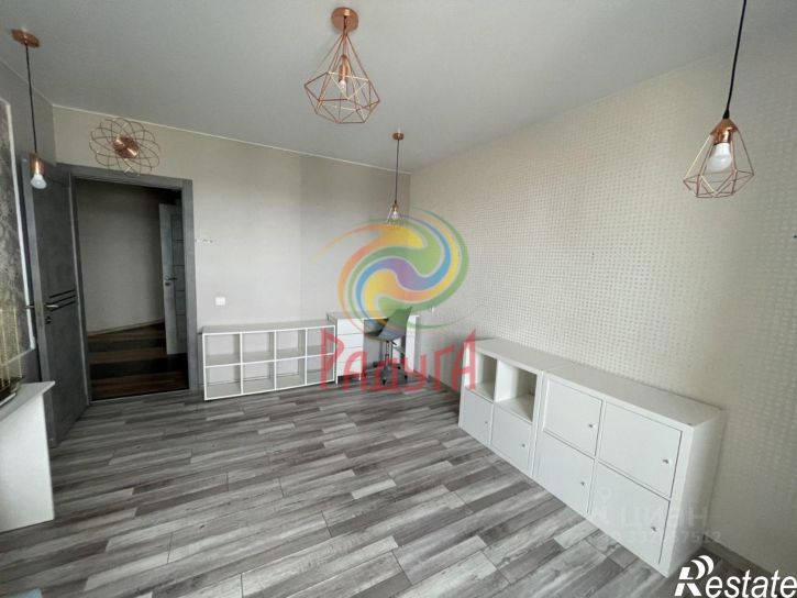 3-комн квартира ул Парижской Коммуны, 41,  д. 41