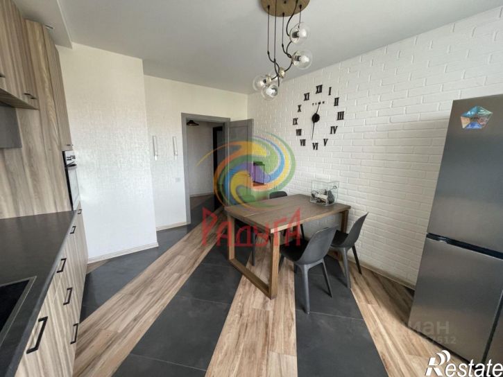 3-комн квартира ул Парижской Коммуны, 41,  д. 41