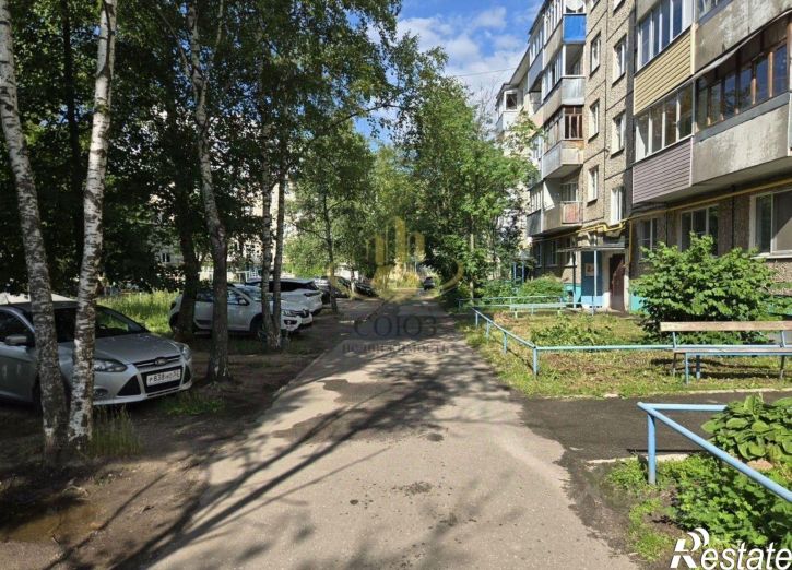 2-комн квартира 30 мкр-н, 23