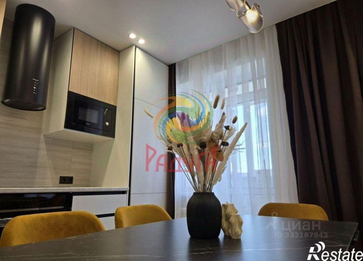 3-комн квартира ул Сарментовой, 11,  д. 11