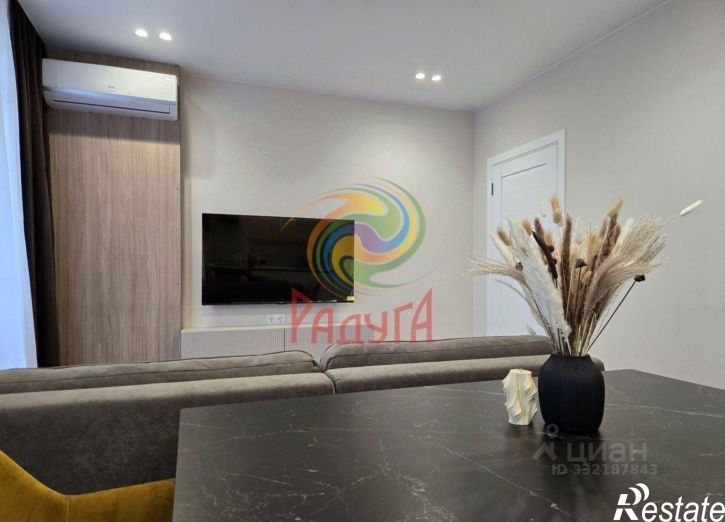 3-комн квартира ул Сарментовой, 11,  д. 11