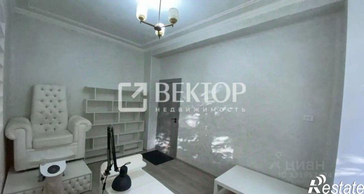 2-комн квартира пр-д 10-й, 8,  д. 8