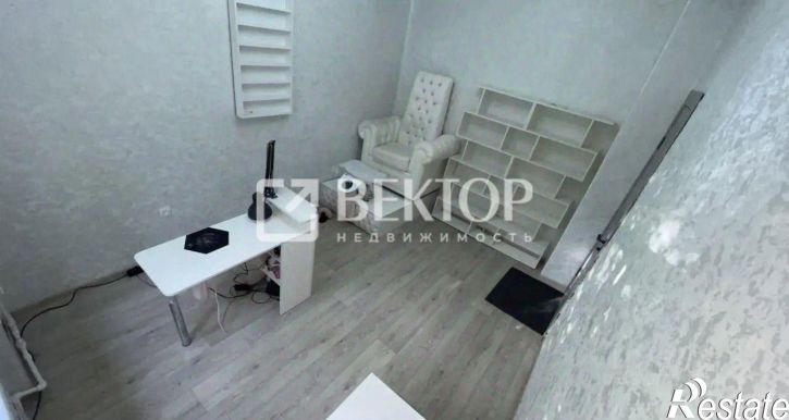 2-комн квартира пр-д 10-й, 8,  д. 8