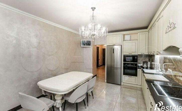3-комн квартира ул Колотилова, 38,  д. 38