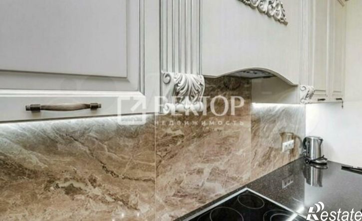 3-комн квартира ул Колотилова, 38,  д. 38