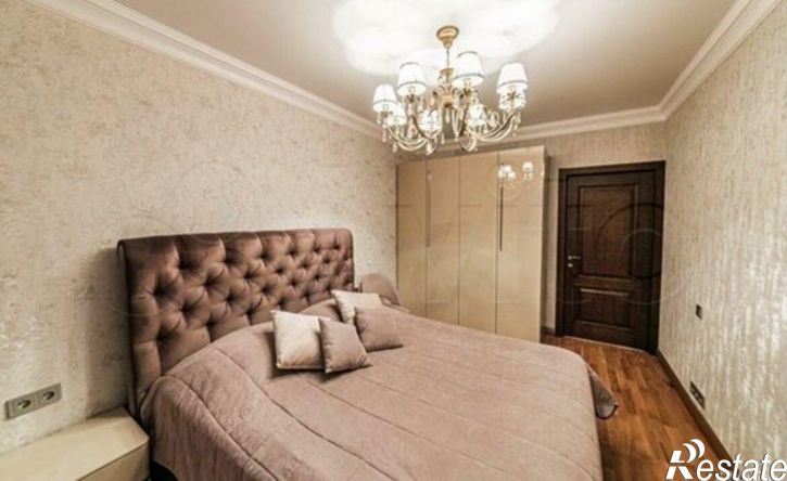 3-комн квартира ул Колотилова, 38,  д. 38