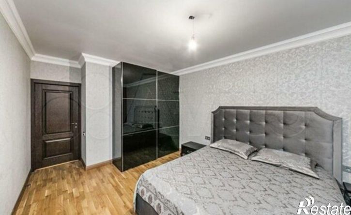 3-комн квартира ул Колотилова, 38,  д. 38