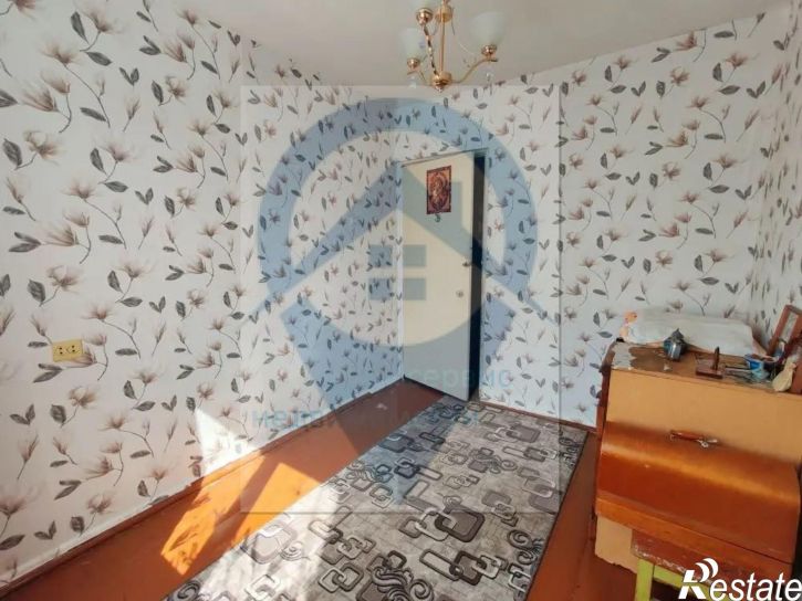 3-комн квартира Любимова ул, 22