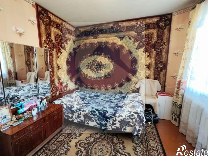 3-комн квартира Любимова ул, 22