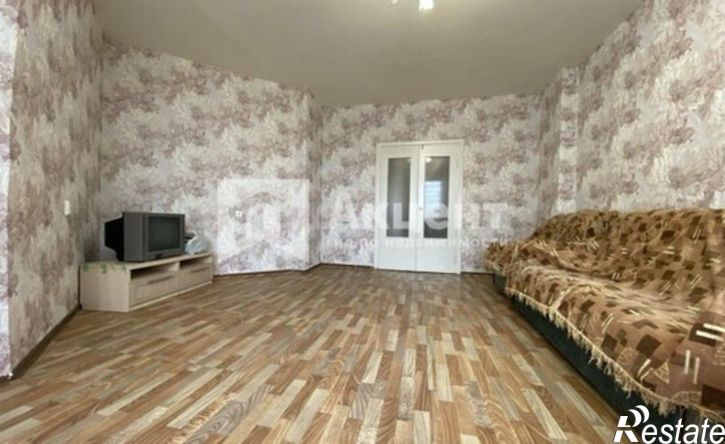 3-комн квартира микрорайон Московский, 15