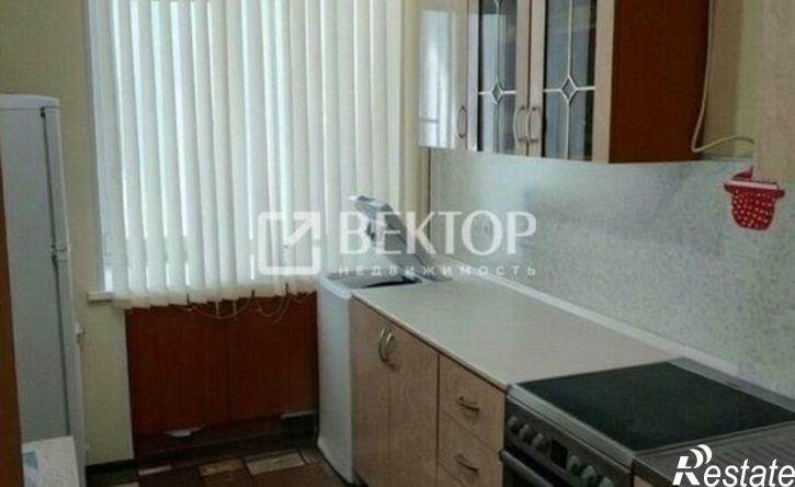 3-комн квартира ул Дзержинского, 2,  д. 2