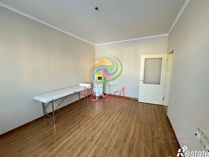 3-комн квартира микрорайон Московский, 10