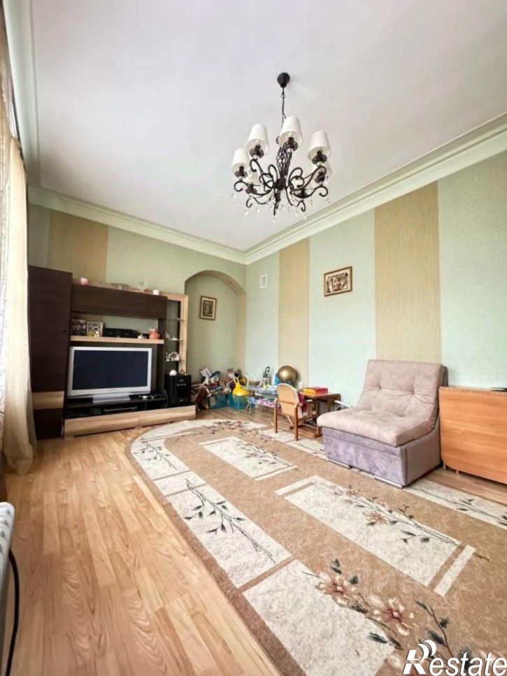3-комн квартира ул Смирнова, 93/2,  д. 93/2