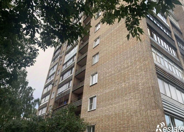3-комн квартира ул Дзержинского, 2,  д. 2