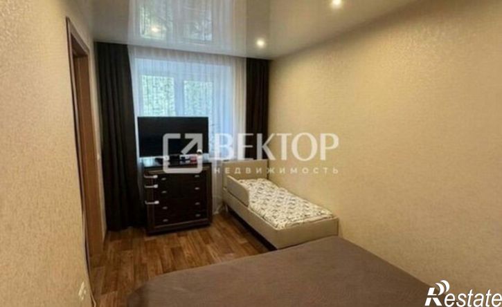 2-комн квартира ул Благова, 42,  д. 42