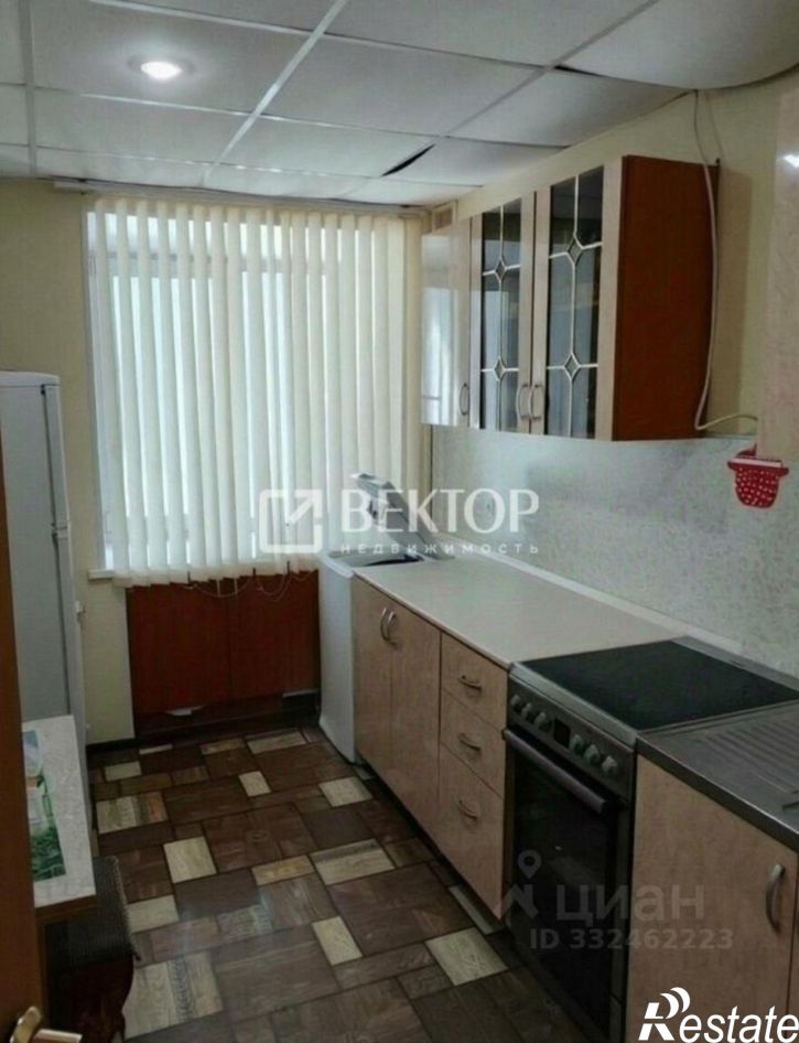 3-комн квартира ул Дзержинского, 2,  д. 2