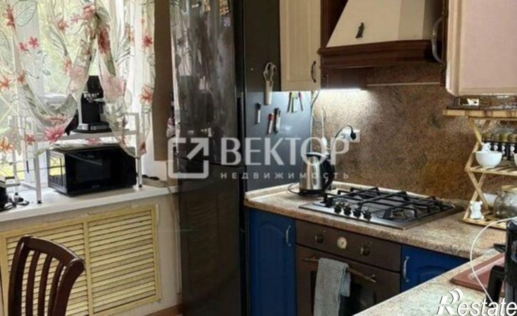 3-комн квартира ул Люлина, 8,  д. 8