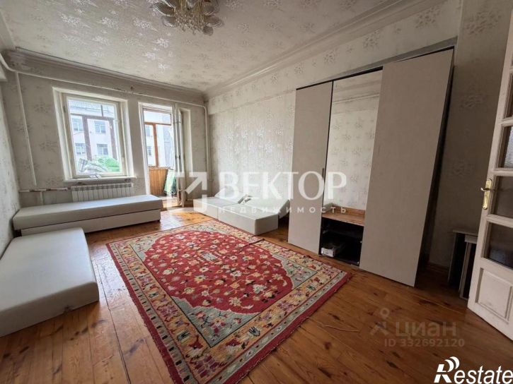 4-комн квартира ул Калинина, 10,  д. 10