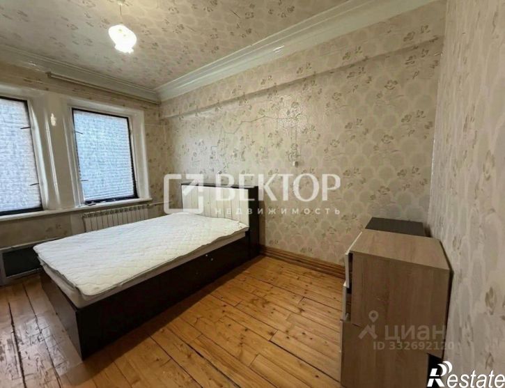 4-комн квартира ул Калинина, 10,  д. 10