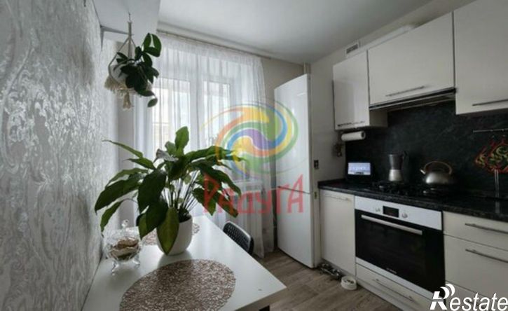 2-комн квартира 30-й микрорайон, 33
