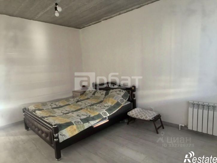 3-комн квартира мкр Самоцветы, д 12