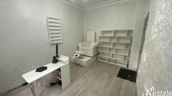 2-комн квартира пр-д 10-й, 8,  д. 8
