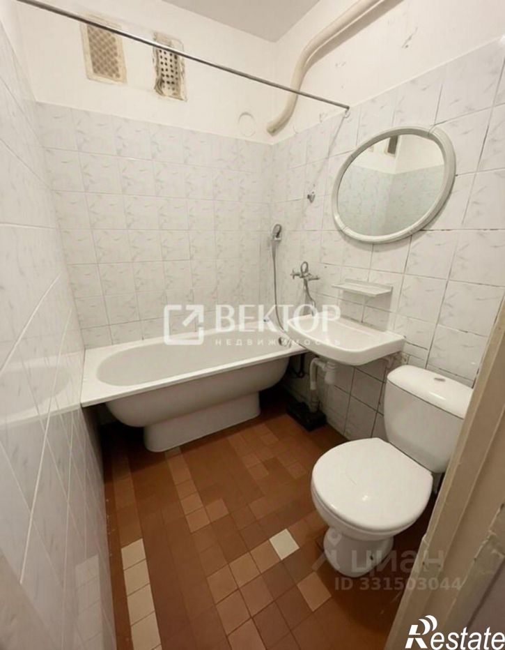 2-комн квартира пр-кт Строителей, 20,  д. 20