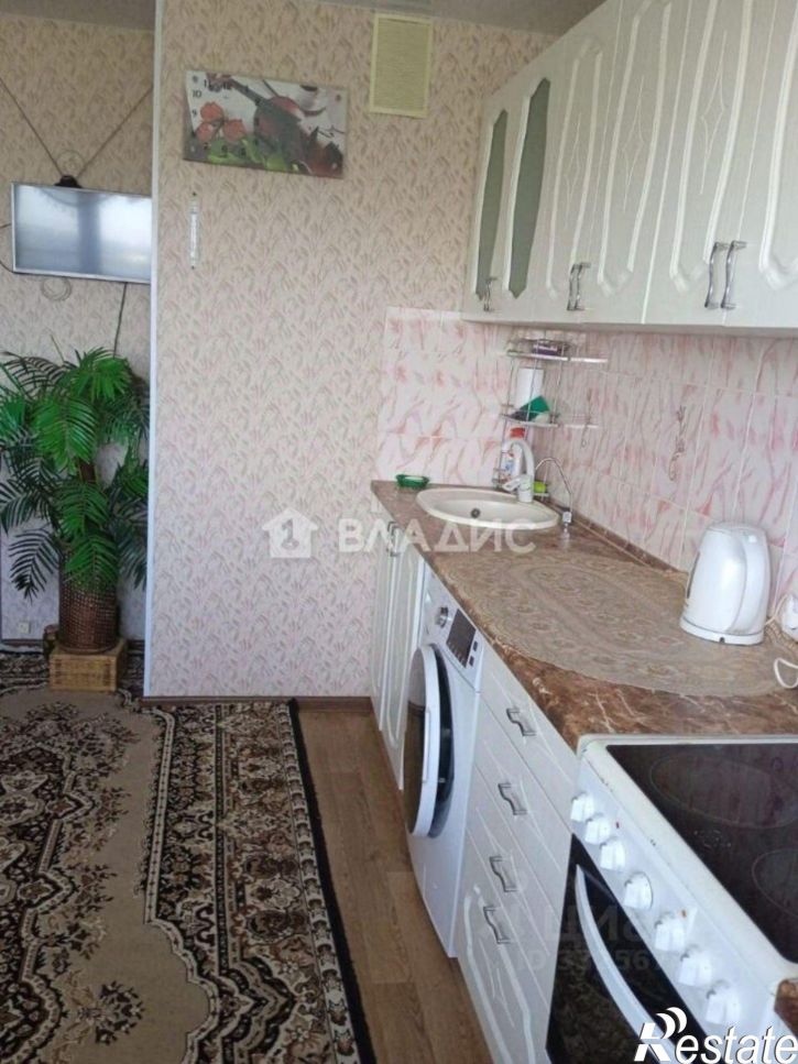 3-комн квартира ул Парижской Коммуны, 41,  д. 41
