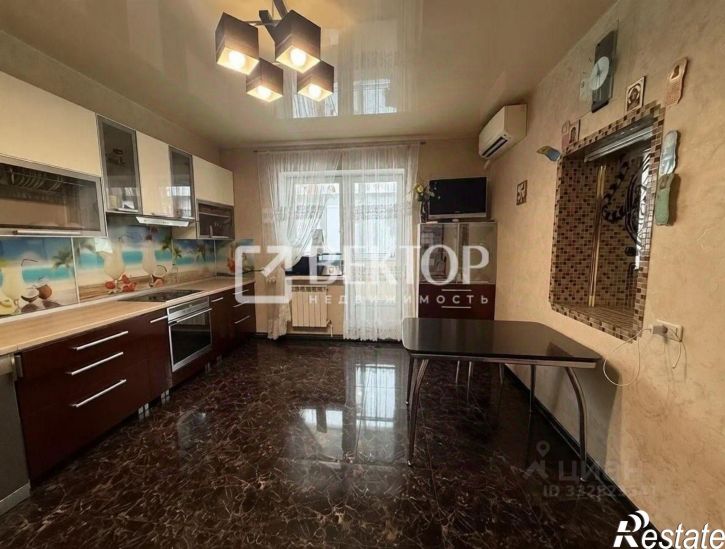 3-комн квартира ул Сакко, 37Б,  д. 37Б