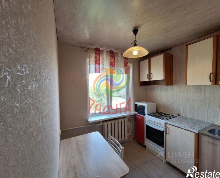2-комн квартира пр-кт Строителей, 90,  д. 90